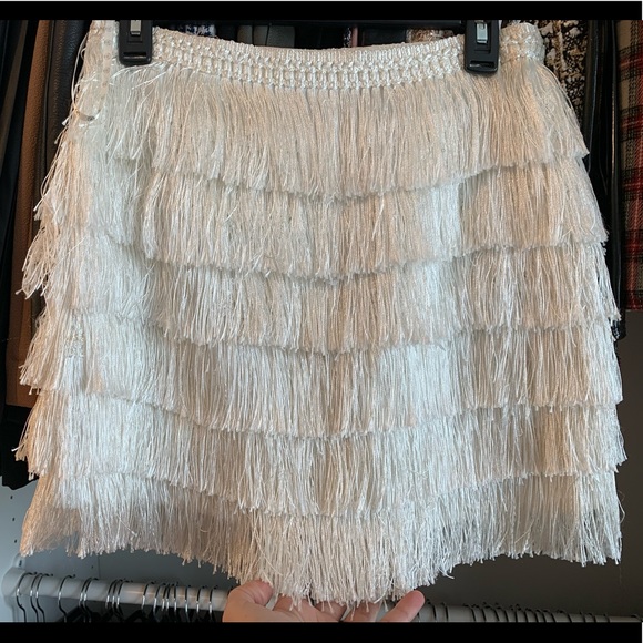 Missguided white fringe mini skirt - Picture 4 of 7